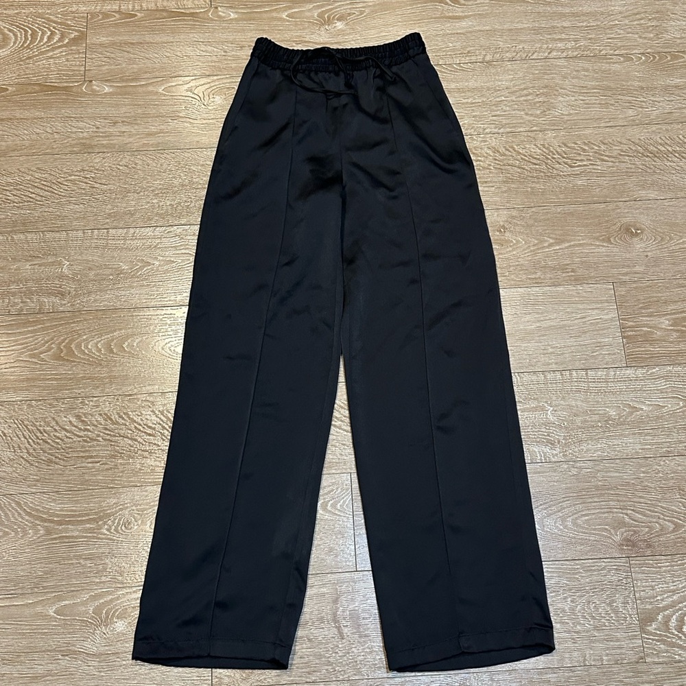 Zara Women’s Wide Leg Pants